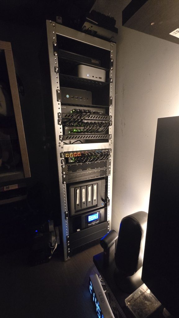 My homelab in a rack